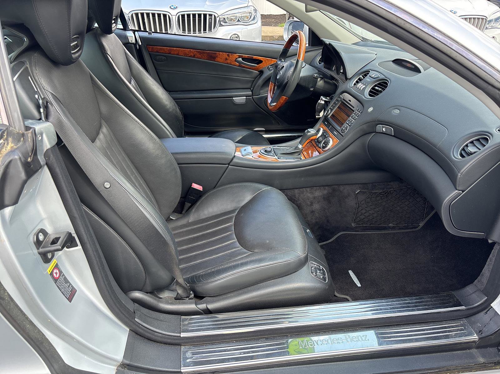 Used 2009 Mercedes-Benz SL 550 image 15