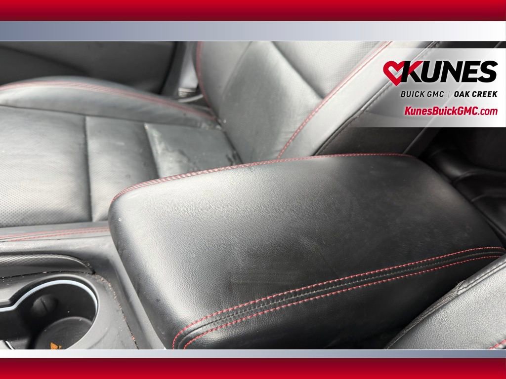 Used 2025 Dodge Durango GT image 16