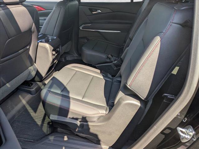 Used 2025 Chevrolet Traverse Z71 w/ Driver Confidence Package image 18