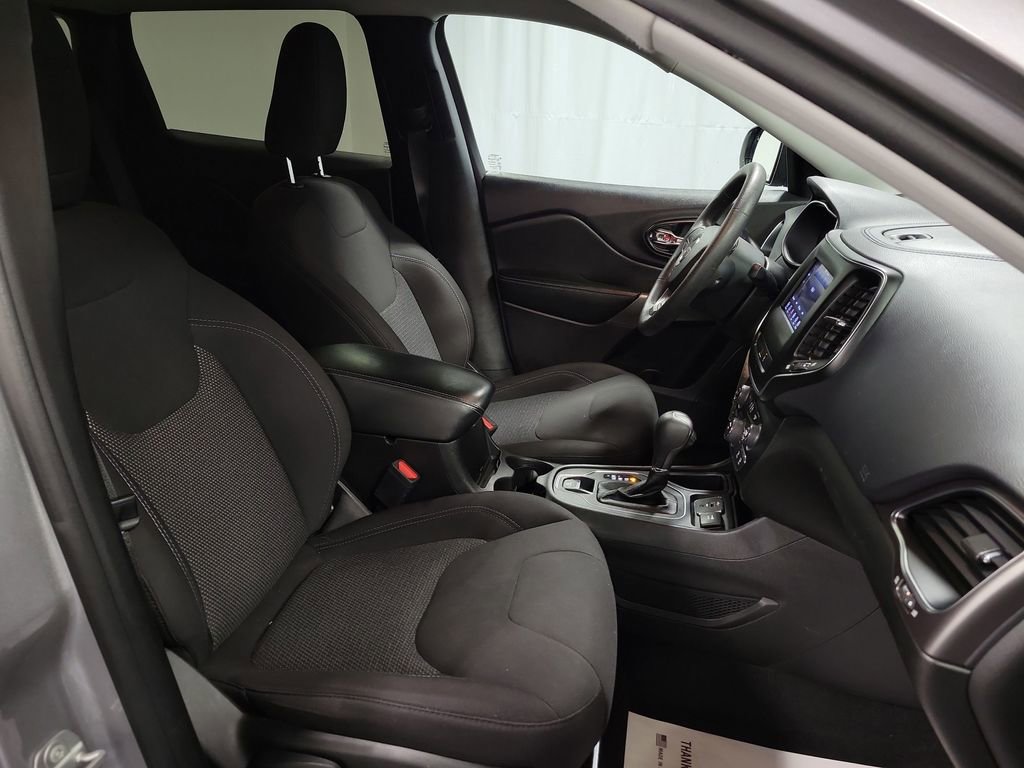 Used 2021 Jeep Cherokee Latitude image 25