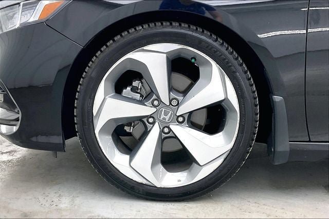 Used 2019 Honda Accord Touring image 10
