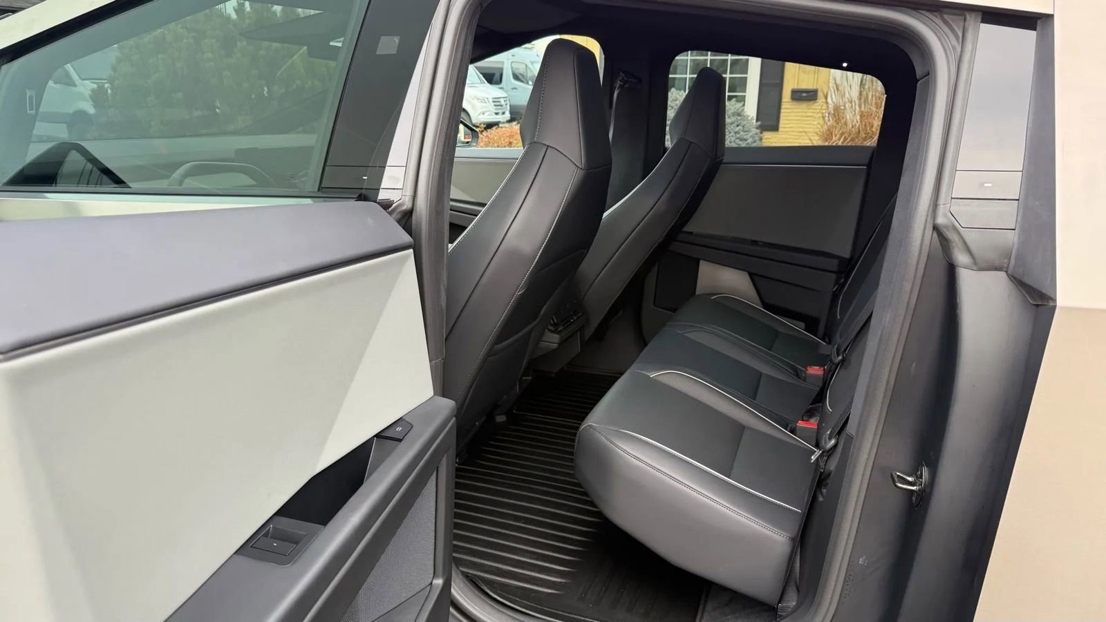 Used 2025 Tesla Cybertruck Cyberbeast image 19