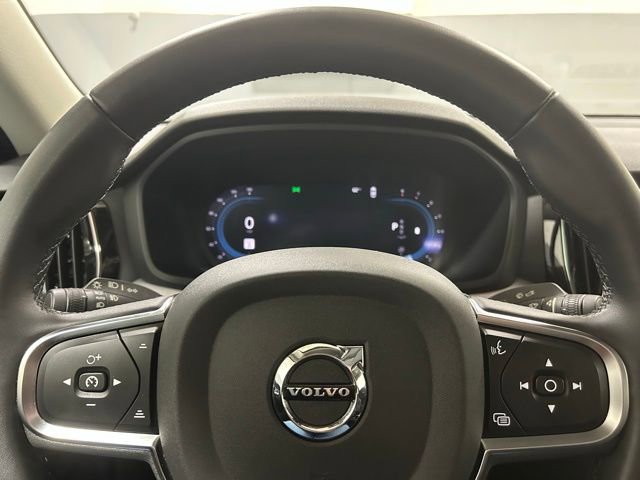 Used 2025 Volvo S60 B5 Core image 14