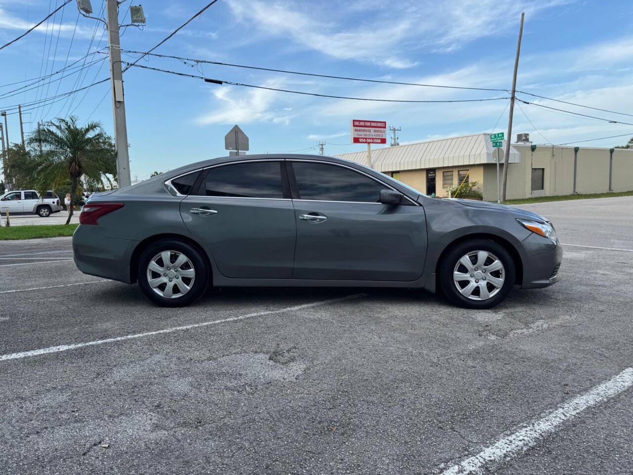 Used 2018 Nissan Altima 2.5 S w/ S Convenience Package FWD image 13