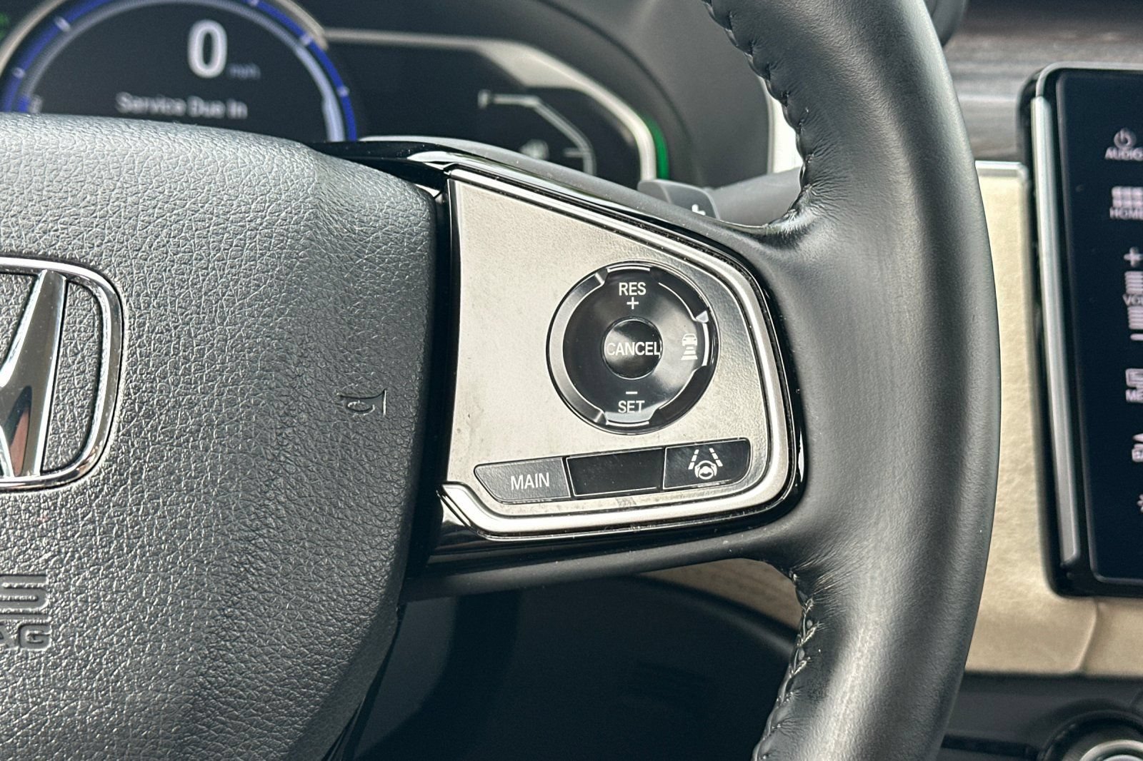 Certified 2020 Honda Clarity Touring image 28