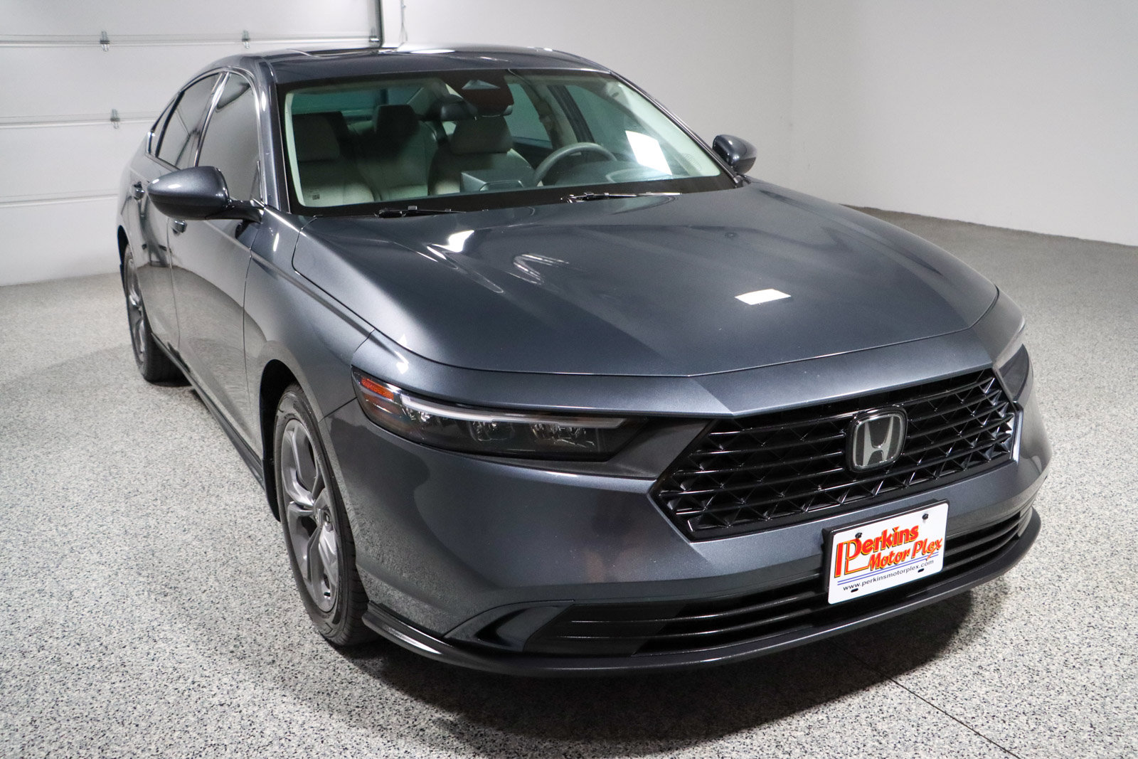 Used 2024 Honda Accord EX image 5