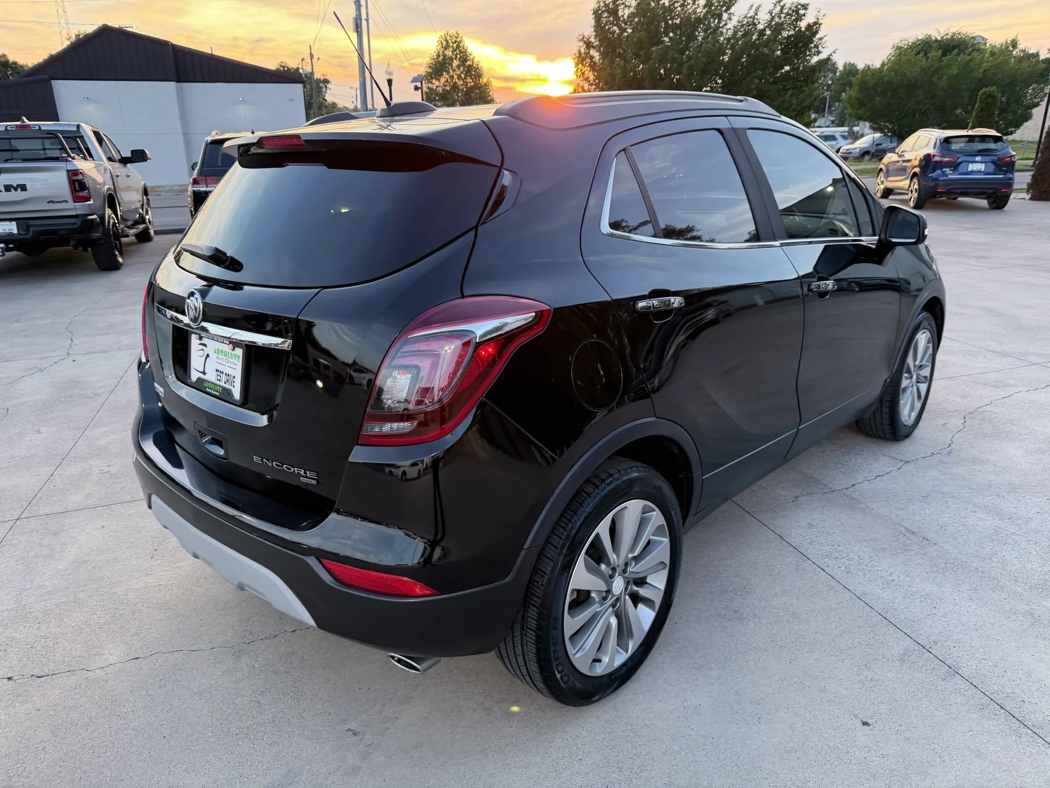 Used 2019 Buick Encore Preferred AWD/4WD image 49