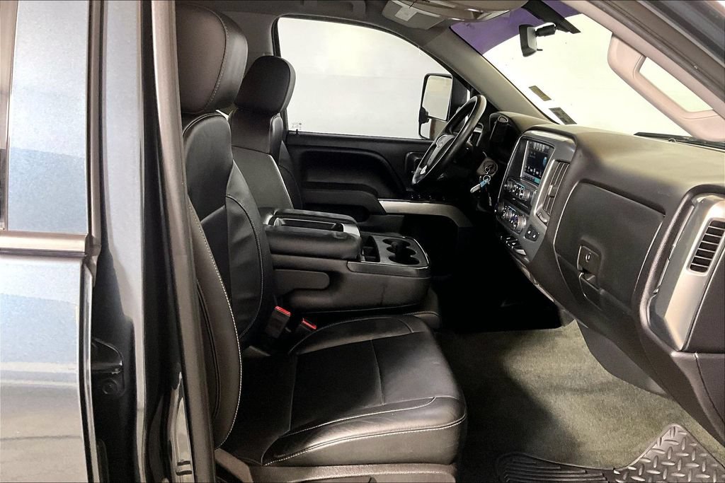 Used 2017 Chevrolet Silverado 1500 LT w/ All Star Edition RWD image 6
