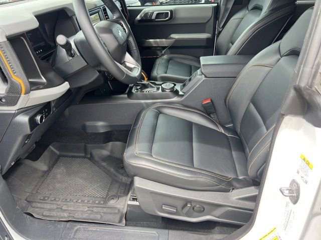 Used 2023 Ford Bronco Badlands w/ Sasquatch Package image 10