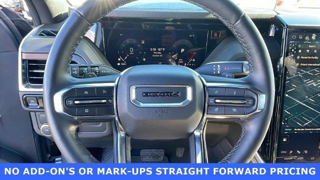Used 2025 GMC Yukon Denali RWD image 22