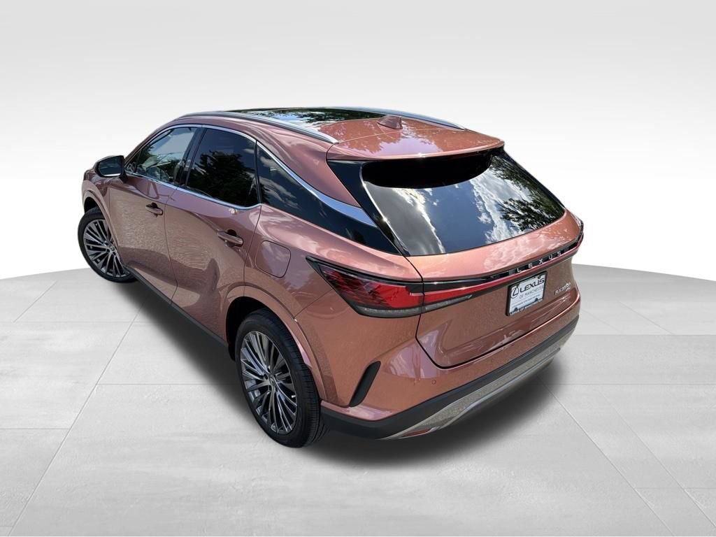 Used 2023 Lexus RX 350 w/ Accessory Package (2T) AWD/4WD image 4