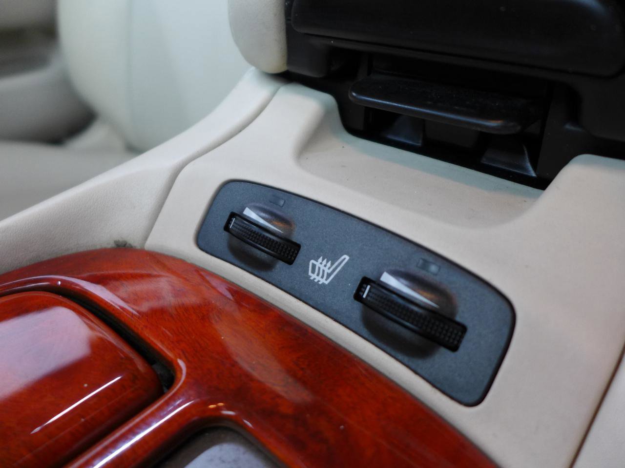 Used 2006 Lexus SC 430 Convertible image 31