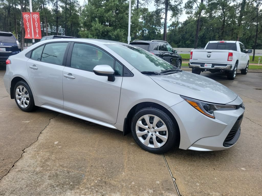 Certified 2026 Toyota Corolla LE FWD image 9