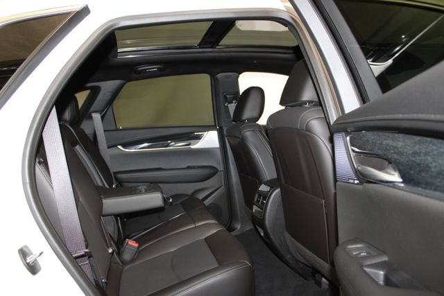 Certified 2023 Cadillac XT5 Premium Luxury w/ LPO, Floor Liner Package AWD/4WD image 13
