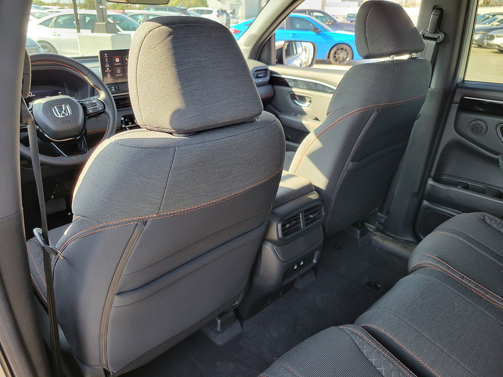 New 2026 Honda Pilot Sport image 12