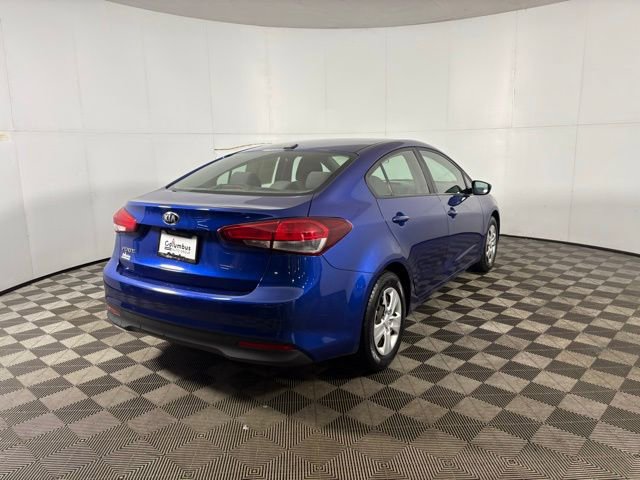 Used 2017 Kia Forte LX w/ LX Popular Package image 4