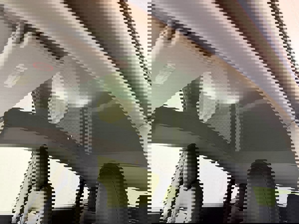 Used 2020 Tesla Model Y Long Range image 9