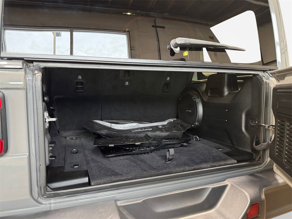 Used 2020 Jeep Wrangler Unlimited Sahara image 25