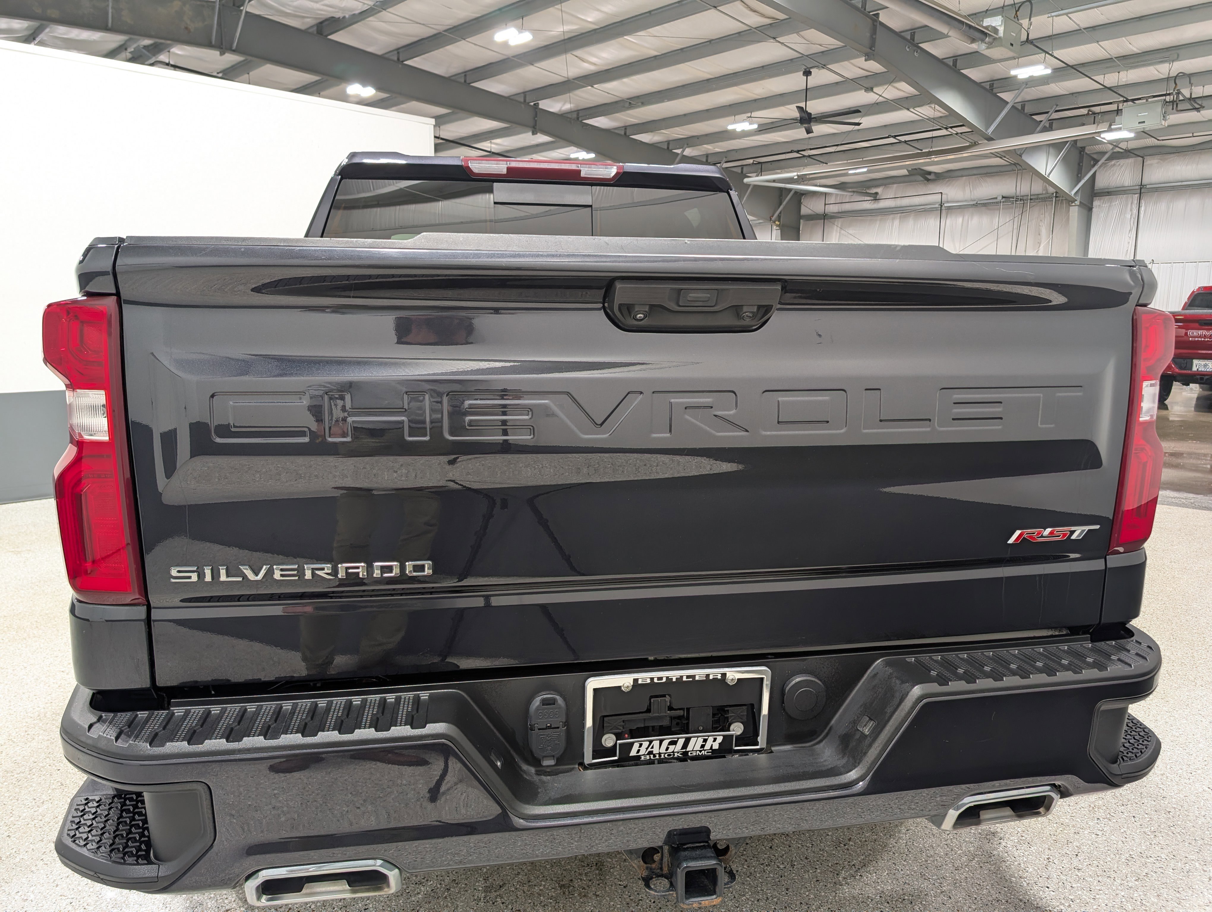 Used 2022 Chevrolet Silverado 1500 RST image 4