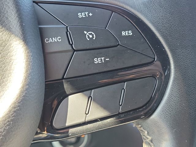 Used 2019 Chrysler Pacifica Touring Plus w/ S Appearance Package FWD image 24