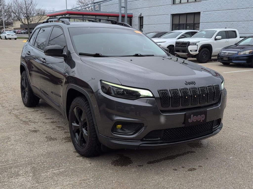 Used 2019 Jeep Cherokee Latitude Plus image 1