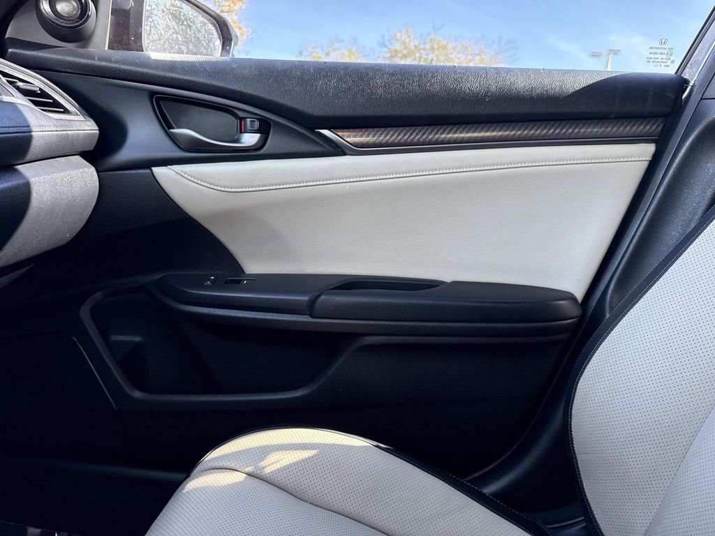 Used 2019 Honda Civic Sport Touring image 27