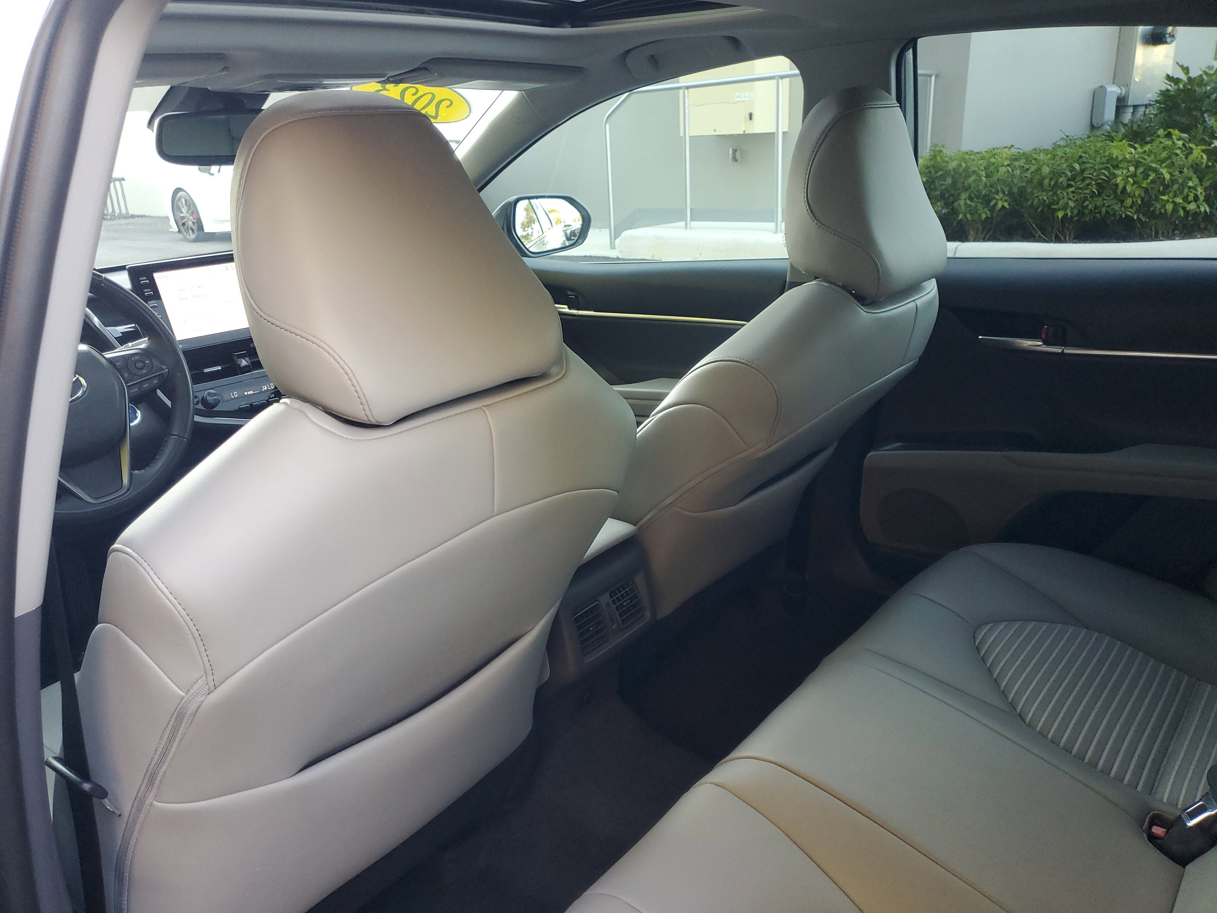 Used 2023 Toyota Camry SE image 12