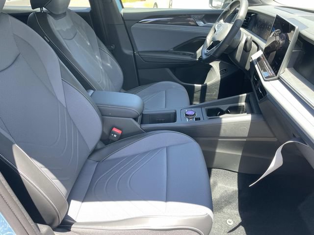 New 2026 Volkswagen Tiguan SE R-Line FWD image 29