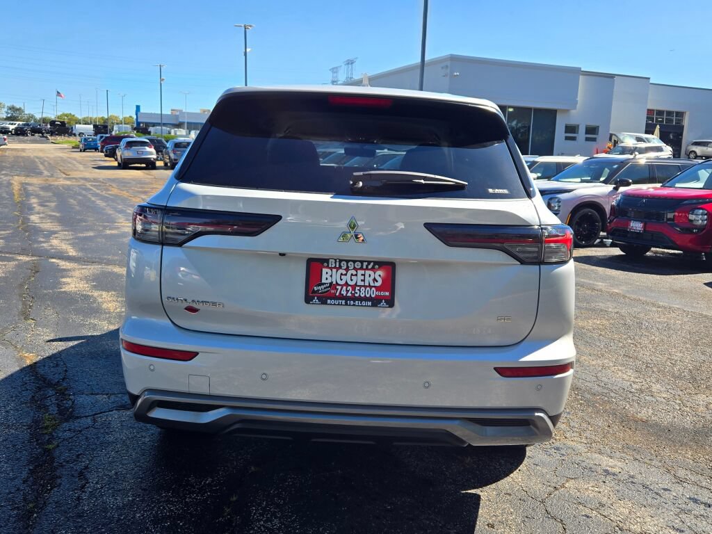 New 2026 Mitsubishi Outlander SE AWD/4WD image 11