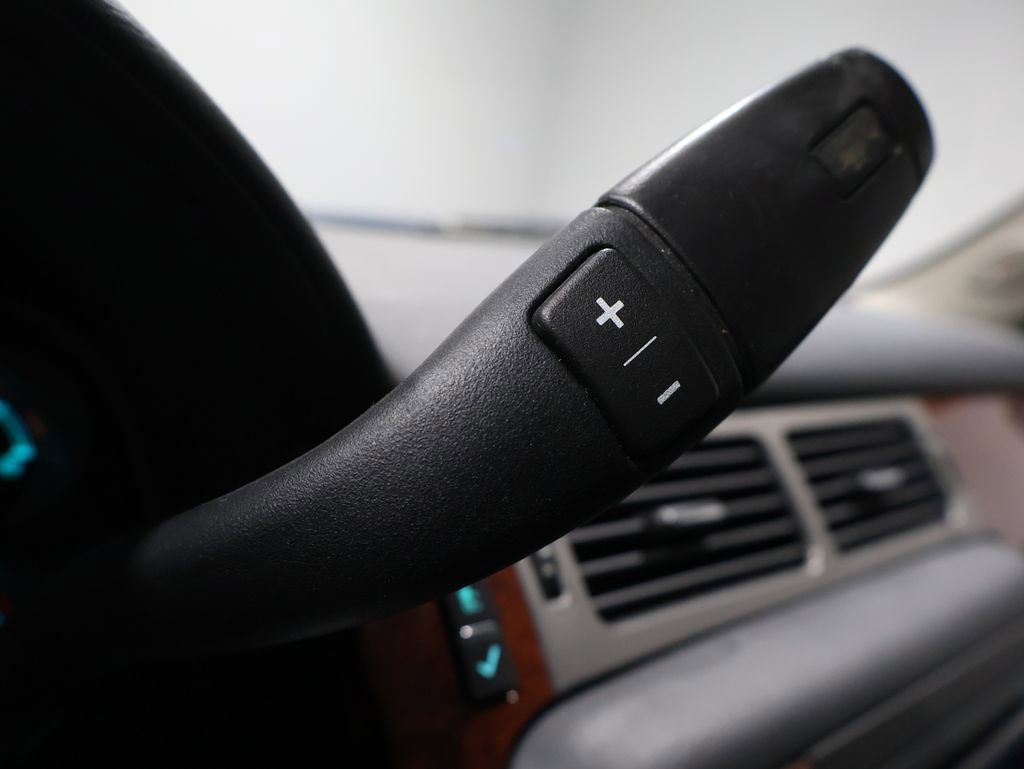 Used 2013 Chevrolet Tahoe LT w/ Luxury Package image 40