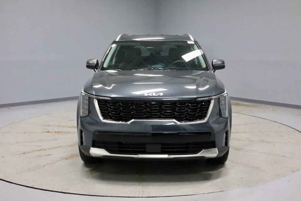 Used 2025 Kia Sorento S image 7