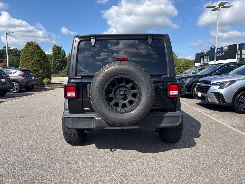 Used 2022 Jeep Wrangler Unlimited Sport AWD/4WD image 4