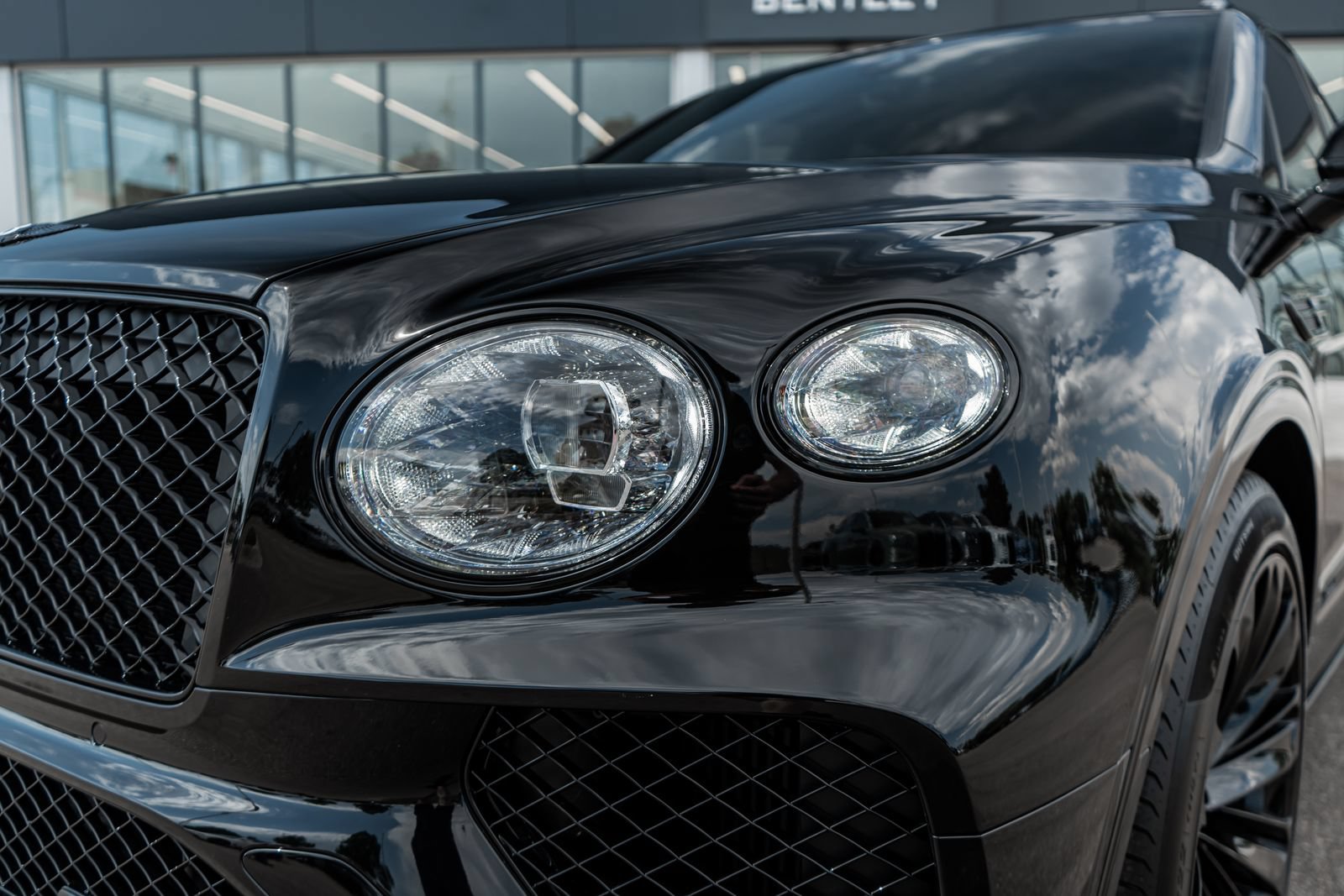 Certified 2026 Bentley Bentayga Speed AWD/4WD image 23