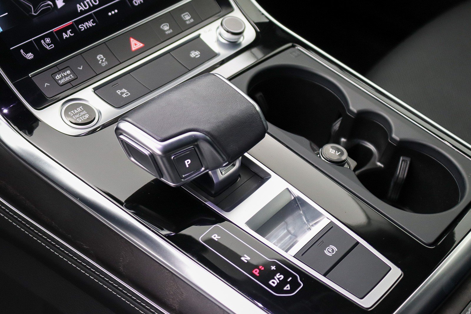Used 2023 Audi Q8 Premium Plus w/ Premium Plus Package AWD/4WD image 26