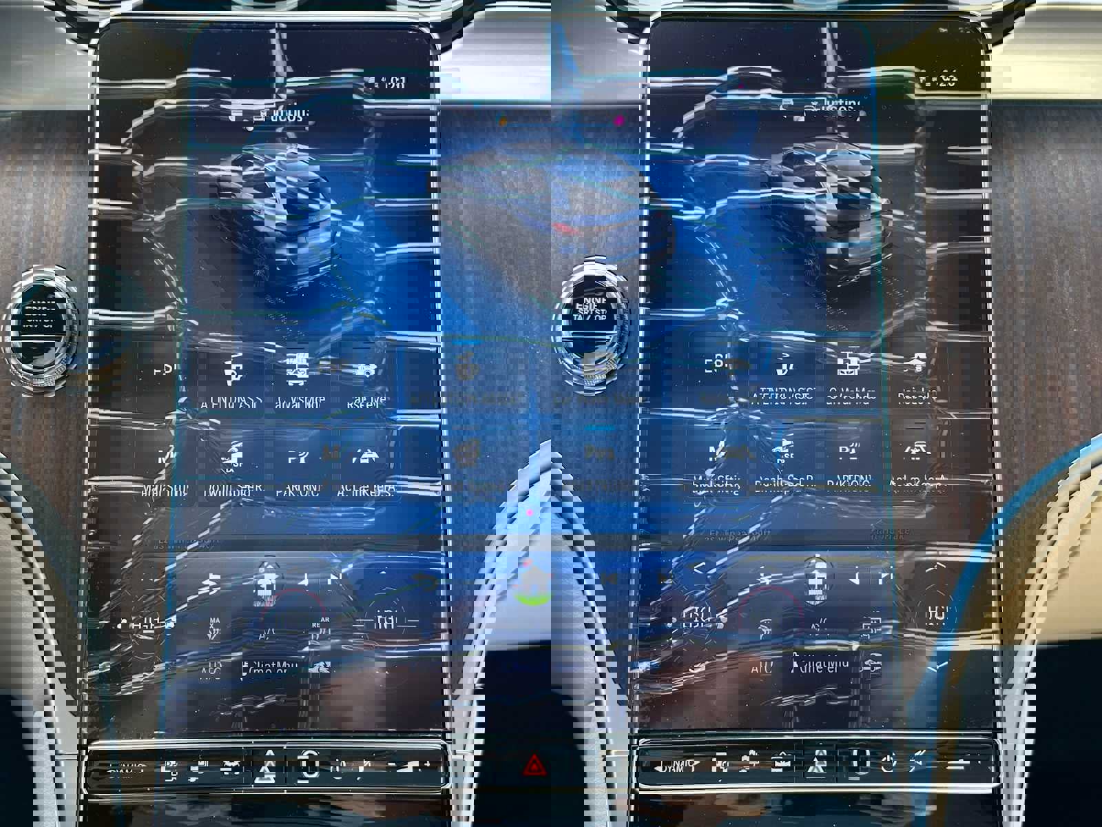 Used 2026 Mercedes-Benz GLC 350e 4MATIC image 30