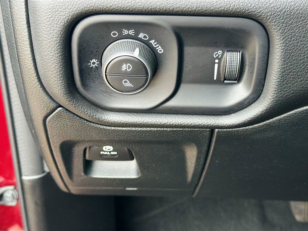 Used 2024 RAM 1500 Big Horn image 31