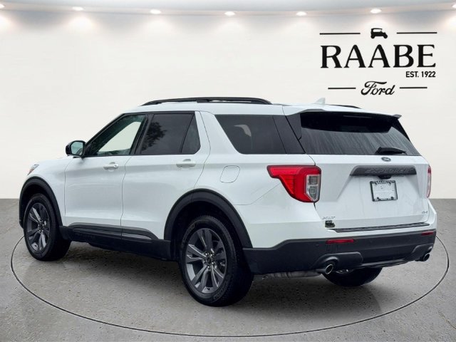 Used 2024 Ford Explorer XLT w/ Equipment Group 202A AWD/4WD image 5