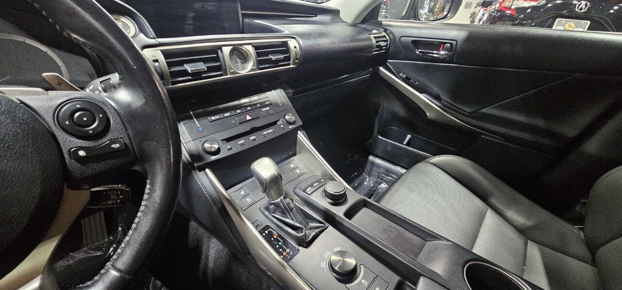 Used 2016 Lexus IS 300 Base AWD 4dr Sedan w/ Premium Package image 14