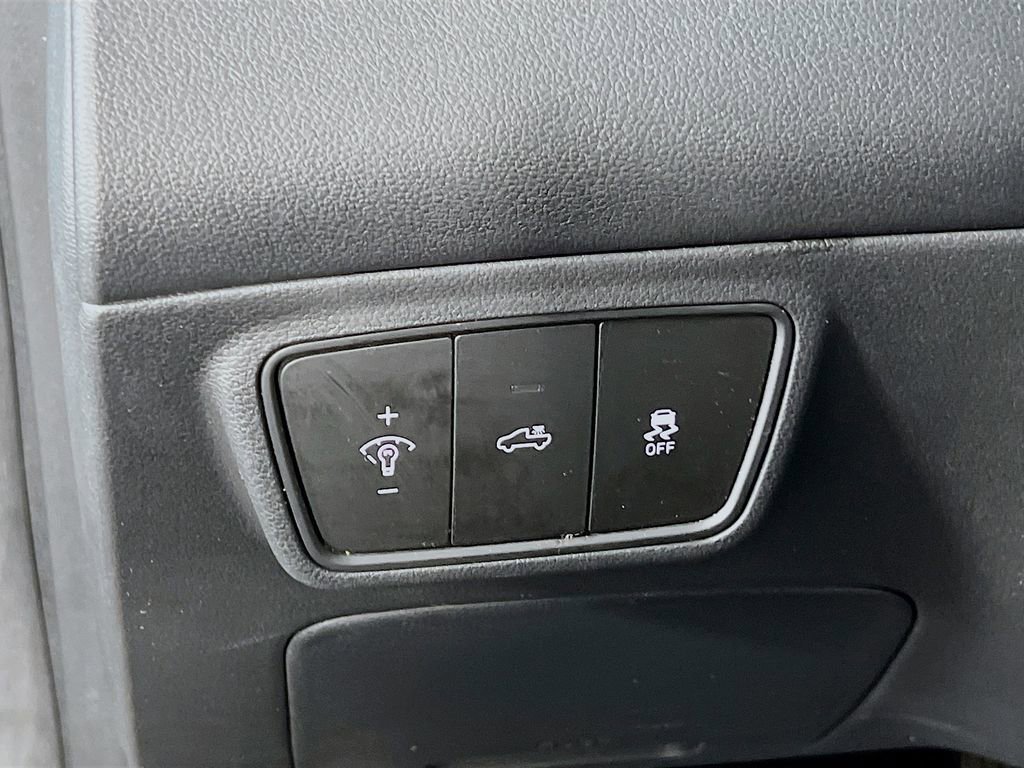 Certified 2022 Hyundai Santa Cruz SEL w/ Activity Package image 11