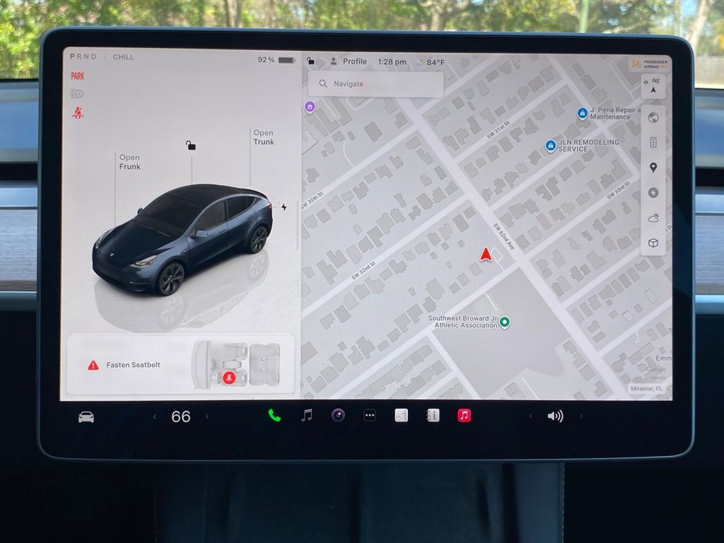 Used 2025 Tesla Model Y Long Range image 19