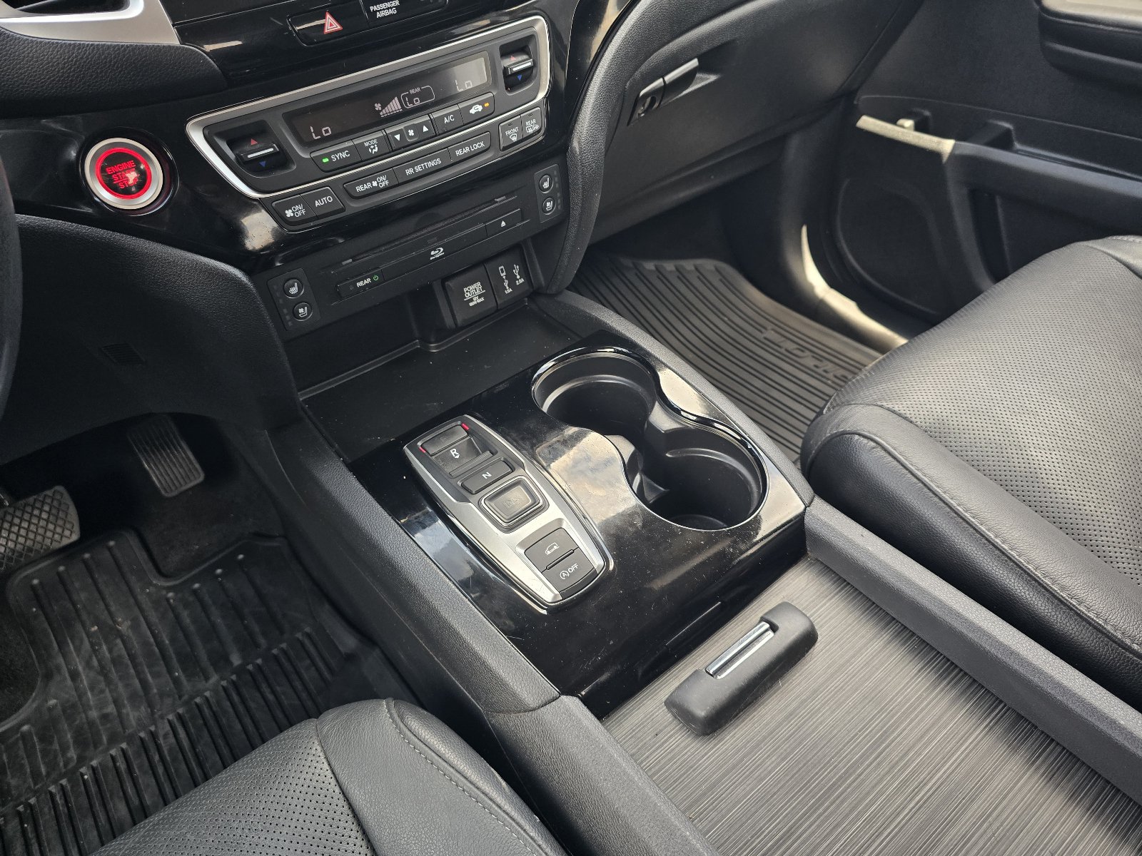 Used 2018 Honda Pilot Elite image 18