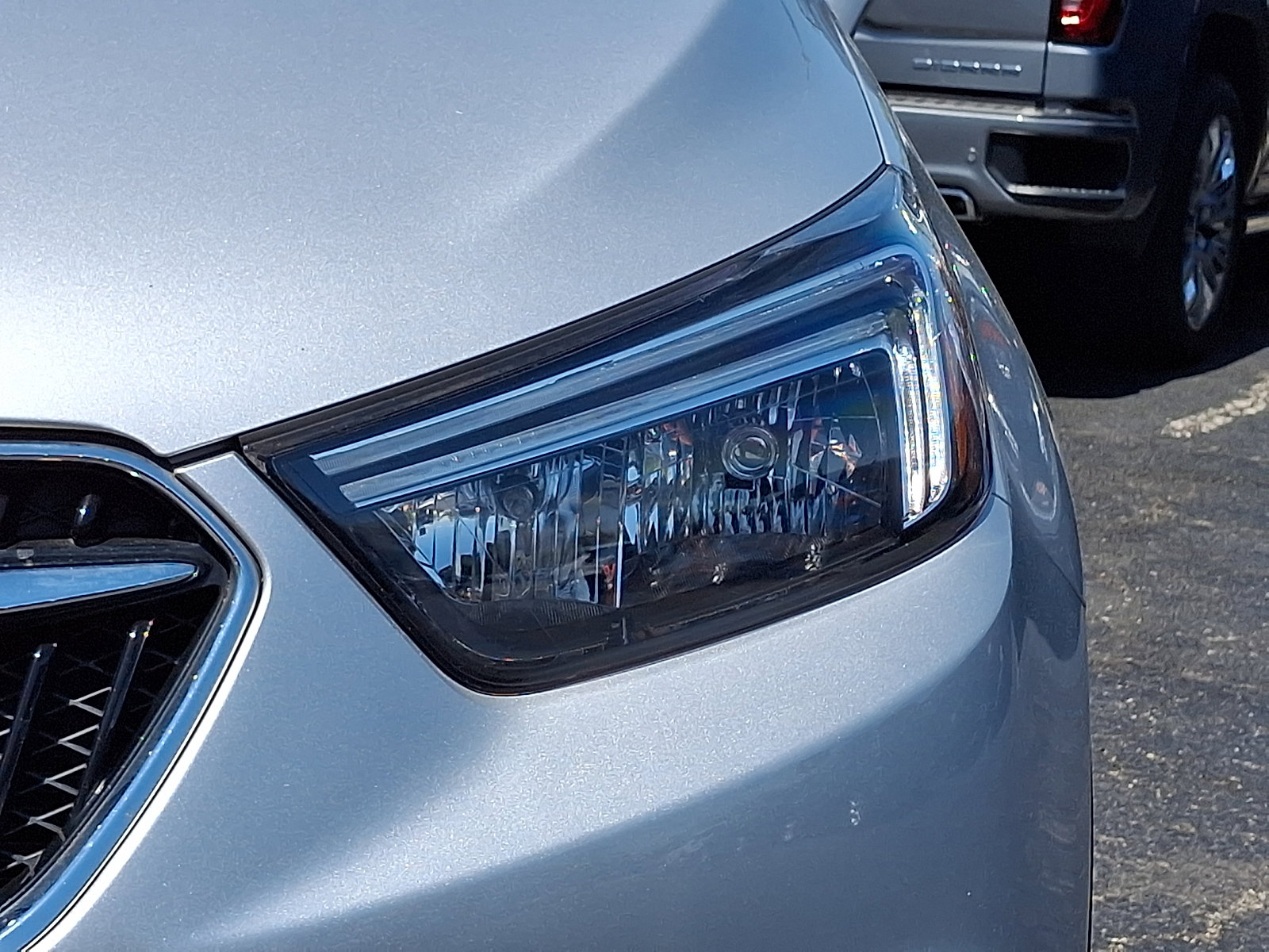 Used 2019 Buick Encore Preferred AWD/4WD image 9