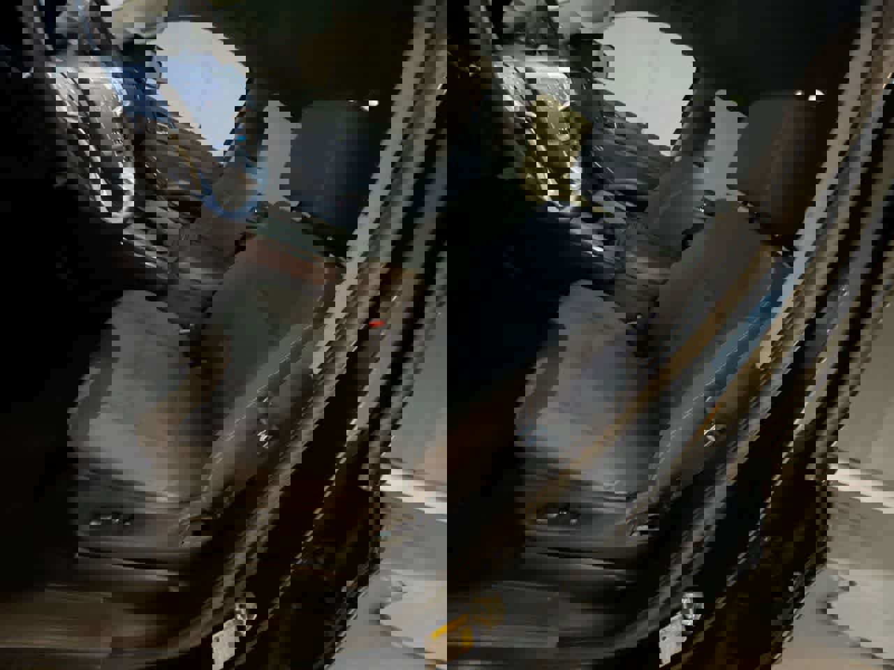 Used 2017 GMC Yukon SLE w/ SLE Value Package image 11