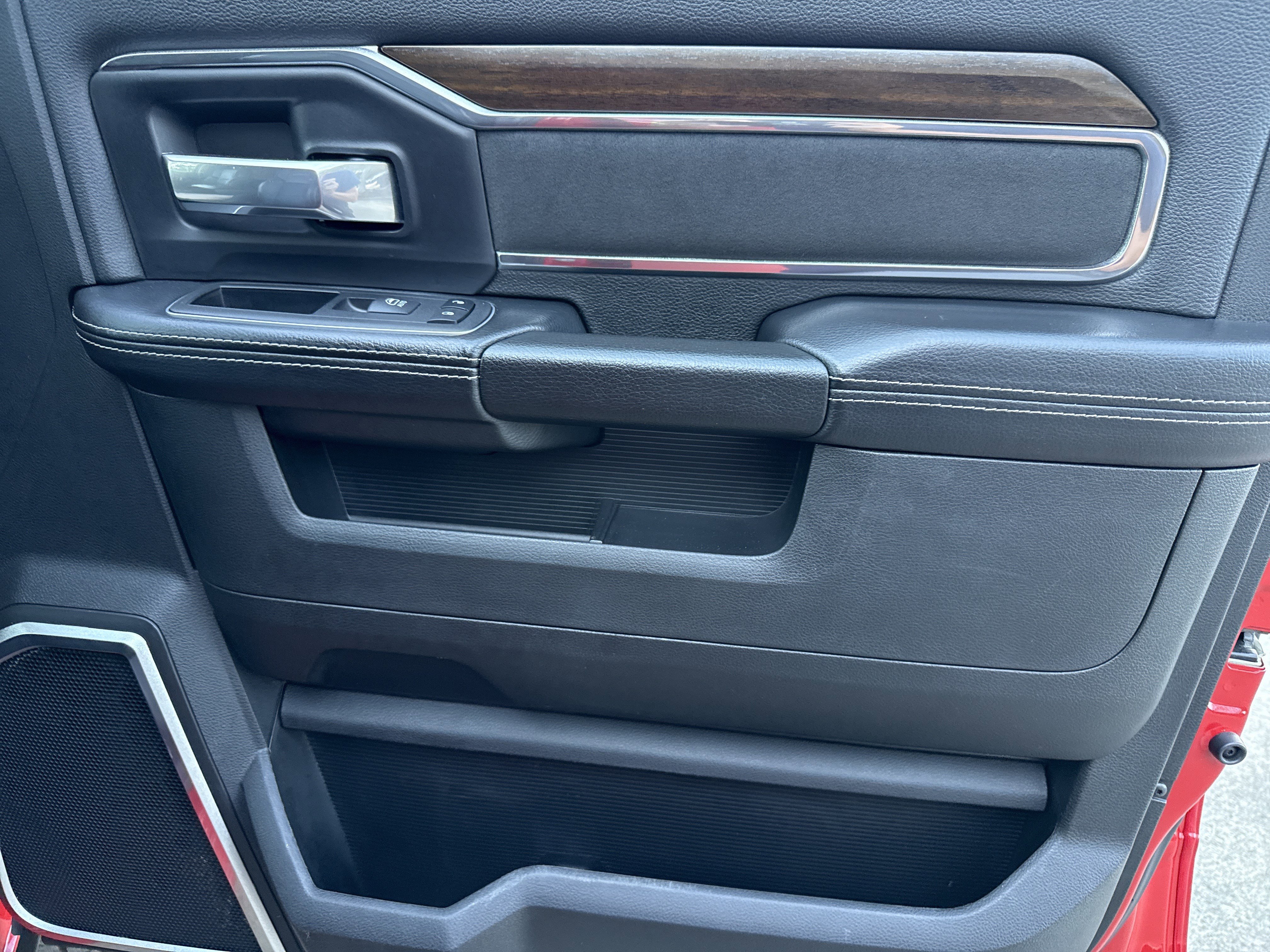 Used 2024 RAM 3500 Laramie image 14