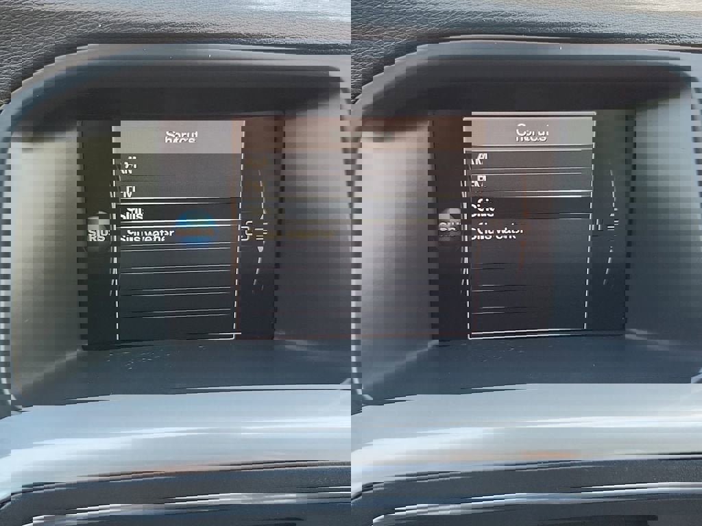 Used 2018 Volvo V60 T5 Cross Country AWD/4WD image 30