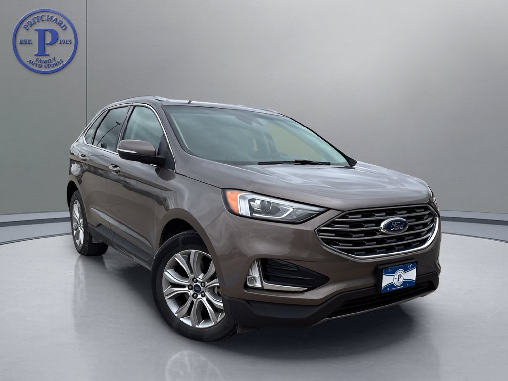 Used 2019 Ford Edge Titanium w/ Class II Trailer Tow Package