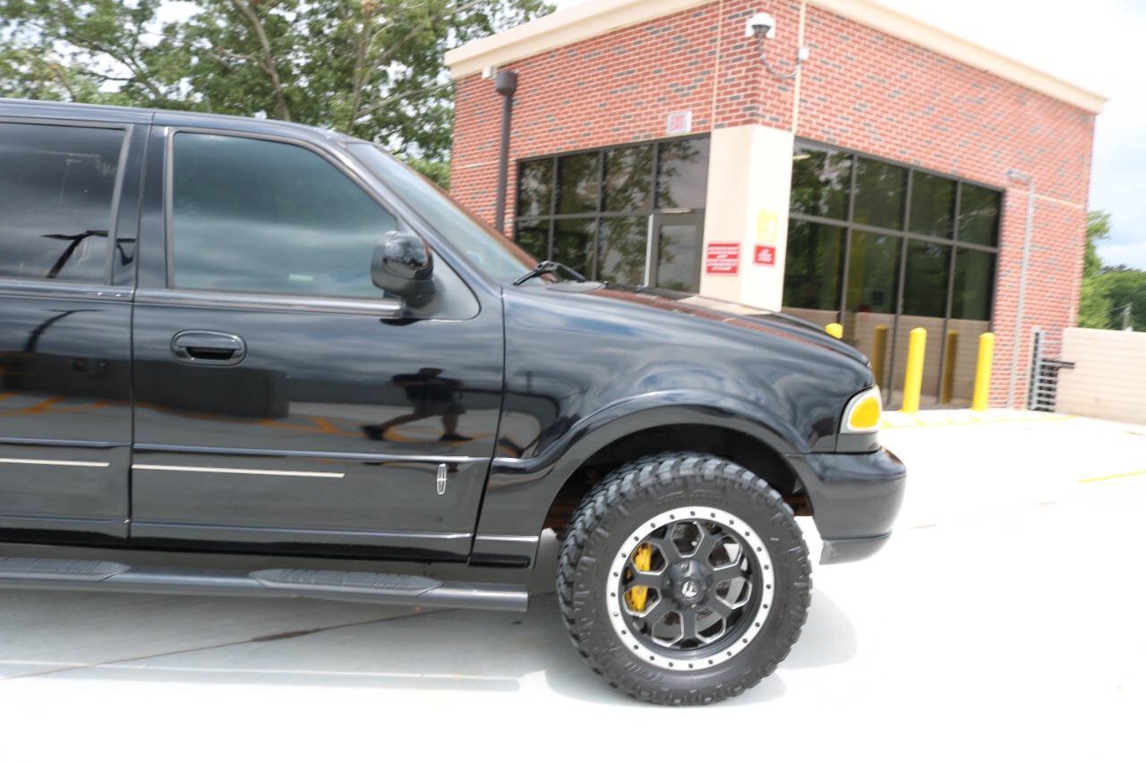 Used 2002 Lincoln Blackwood RWD image 64