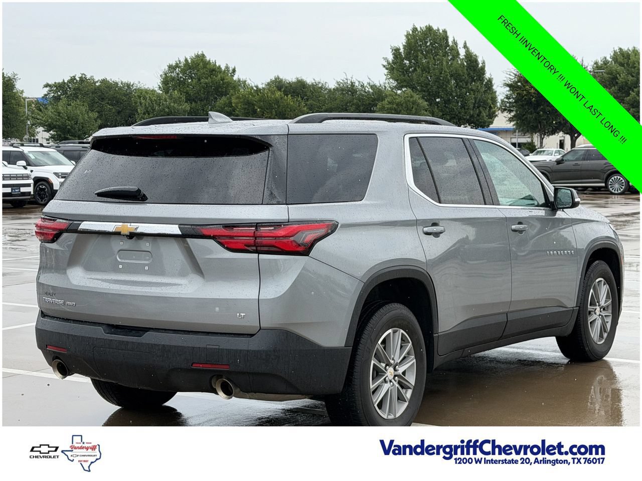 Used 2023 Chevrolet Traverse LT AWD/4WD image 4