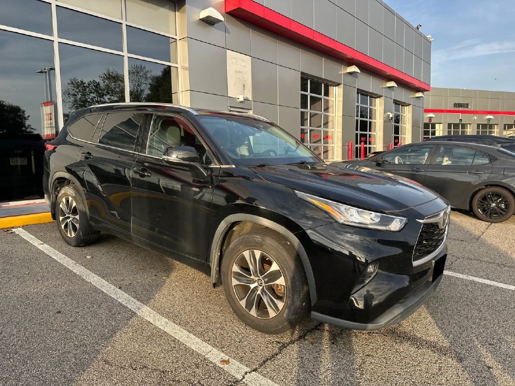 Used 2020 Toyota Highlander XLE
