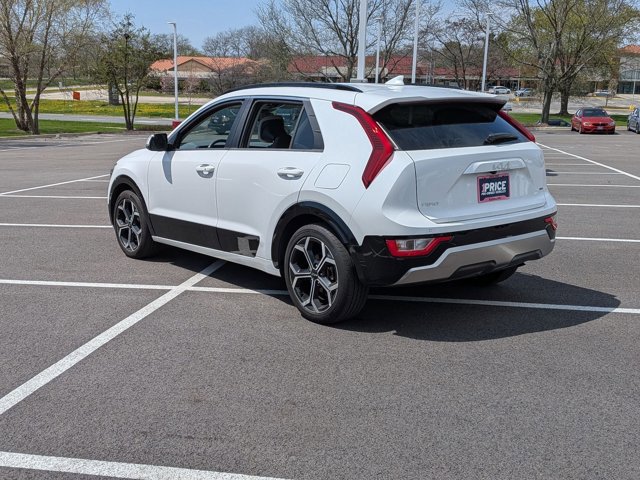 Used 2024 Kia Niro EX Touring image 7